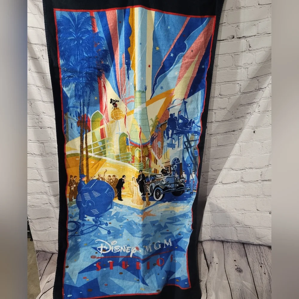 Vintage Disney Beach Towel  MGM STUDIOS